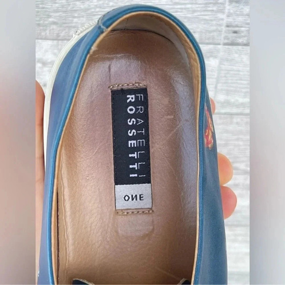 Fratelli Rossetti Unveils Limited-Edition
Sneaker size 39/9 - Picture 9 of 12